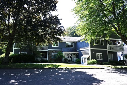 c-207 Windgate Cir, Monroe, CT, 06468 | Card Image