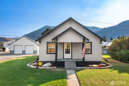 1215 E Methow Valley Hwy, Twisp, WA, 98856 | Card Image