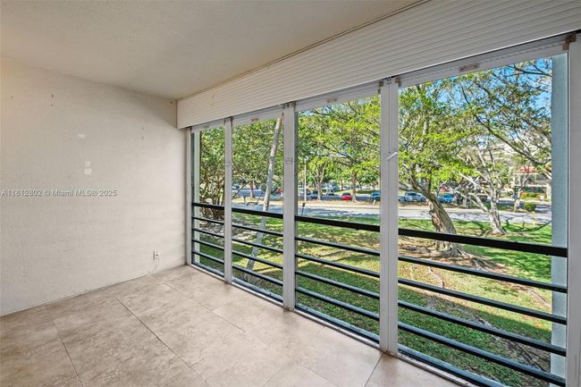 APT-210 - 2302 S Cypress Bend Dr, Condo with 2 bedrooms, 2 bathrooms and null parking in Pompano Beach FL | Image 7