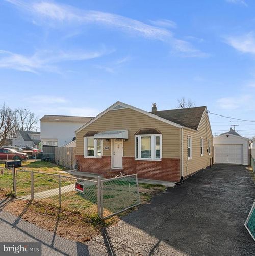 2408 Woodridge Rd, SPARROWS POINT, MD, 21219-1932 | Card Image