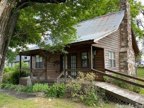 647 Ash Flat Dr, Ash Flat, AR, 72513-9422 | Card Image