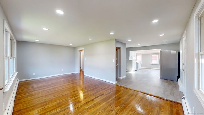 8 Batt St, House other with 5 bedrooms, 2 bathrooms and null parking in Middletown CT | Image 9