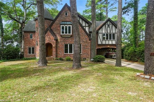 423 Hariton Ct, Norfolk, VA, 23505-3330 | Card Image