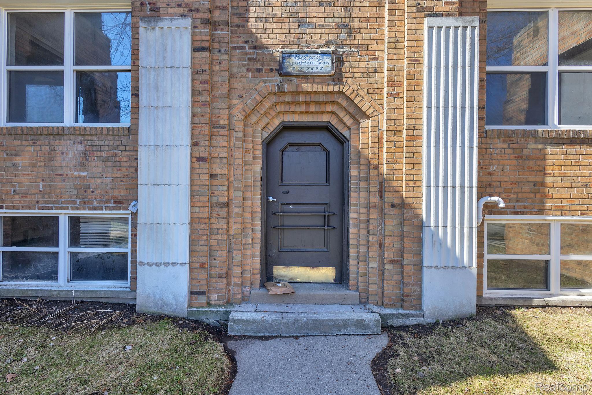 Residential Lease in Detroit 5