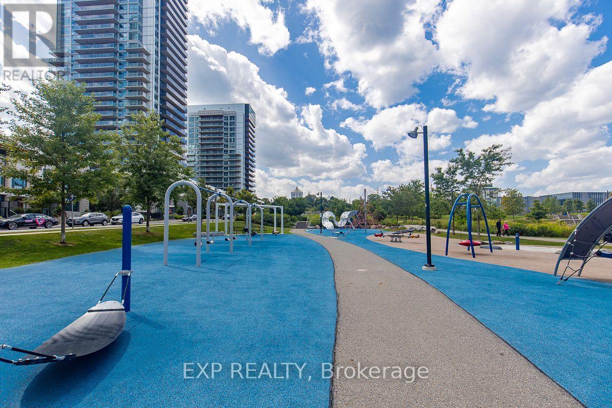 Residential in Toronto (Bayview Village) 2