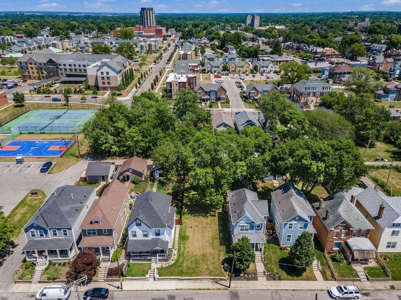 Land in Columbus 4