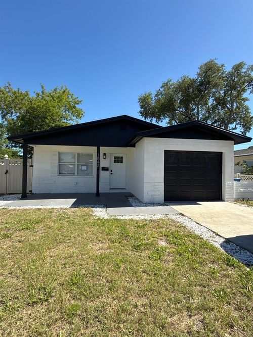1842 Maryland Ave Ne, ST PETERSBURG, FL, 33703-3326 | Card Image