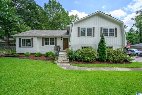 2126 Sharon Ln, HOOVER, AL, 35226-1147 | Card Image