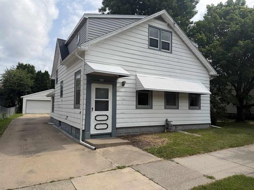 928 Harney Avenue, OSHKOSH, WI, 54901 | Card Image