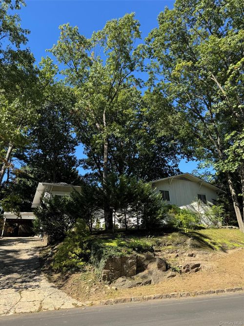 26 Soundview Dr, Eastchester, NY, 10709-1524 | Card Image