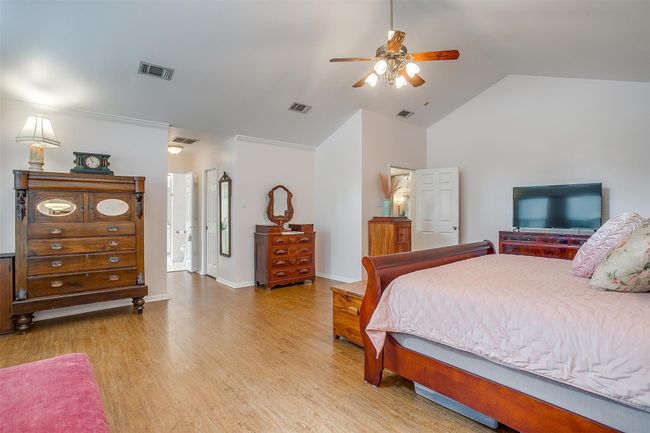 512 N Parkridge Dr, House other with 4 bedrooms, 3 bathrooms and null parking in Mansfield TX | Image 25