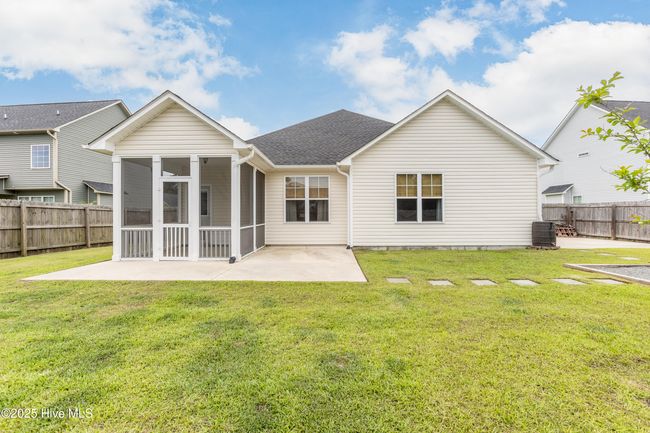 712 Ashley Meadow Ln, House other with 3 bedrooms, 2 bathrooms and 2 parking in Jacksonville NC | Image 24