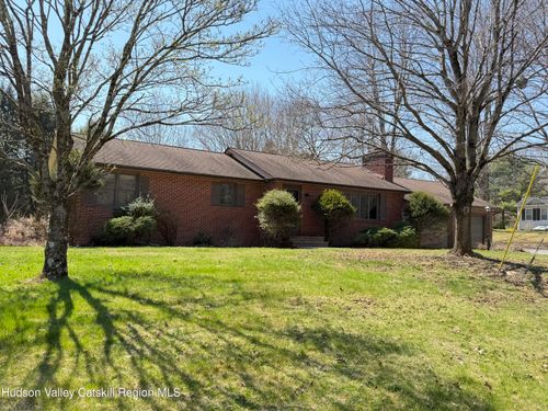 609 New Paltz Rd, Highland, NY, 12528-2815 | Card Image