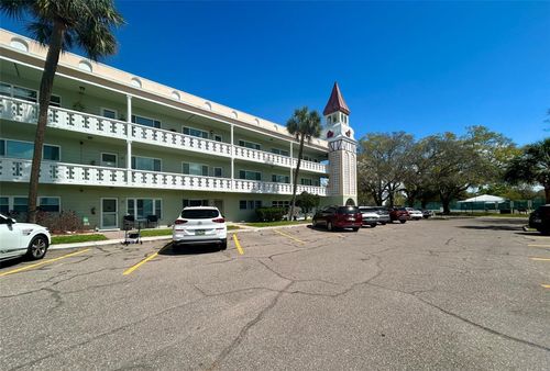 apt-18-2400 Columbia Dr, CLEARWATER, FL, 33763-3402 | Card Image