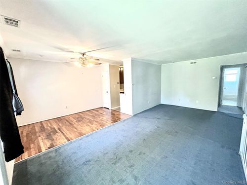 214 Artist Lake Dr, Middle Island, NY, 11953-2318 | Card Image