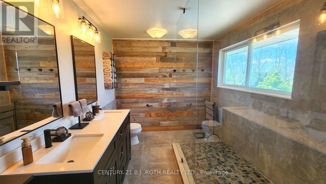1252 Shore Acres Dr, House other with 4 bedrooms, 3 bathrooms and 12 parking in Gilford ON | Image 22