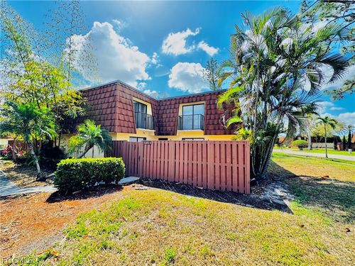 apt-4-5205 Cedarbend Dr, FORT MYERS, FL, 33919-7511 | Card Image