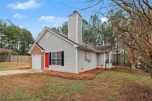 6731 Browns Mill Trl, Lithonia, GA, 30038-4560 | Card Image