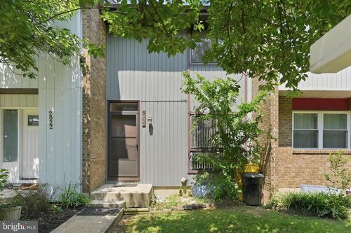 2020 Cambridge Dr, CROFTON, MD, 21114-1910 | Card Image