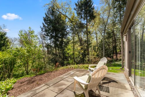 e-331 Heritage Vlg, Southbury, CT, 06488 | Card Image