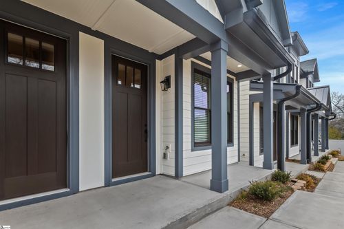 9 Hawthorne Lane, Greenville, SC, 29605 | Card Image