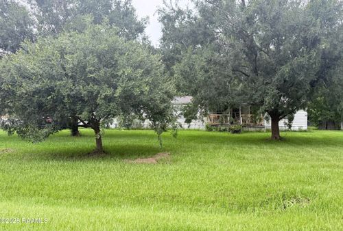 305 Doral St, Sunset, LA, 70584-5462 | Card Image