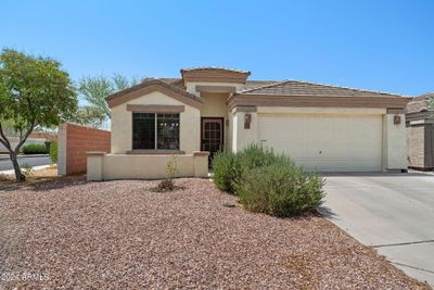 273 W Hawthorne Drive, House other with 3 bedrooms, 2 bathrooms and null parking in Casa Grande AZ | Image 1