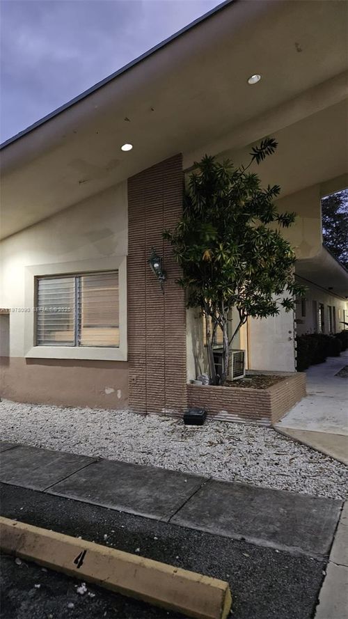 apt-1-1270 Ne 139th St, North Miami, FL, 33161-3445 | Card Image