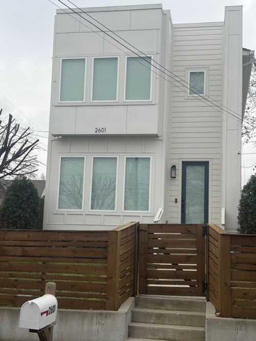 2601 Batavia St, Nashville, TN, 37208-3617 | Card Image