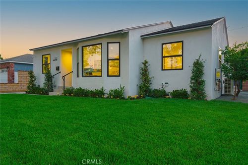 3513 Shipway Ave, Long Beach, CA, 90808-3022 | Card Image