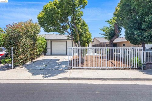 56 Amelia Way, Pittsburg, CA, 94565-3502 | Card Image