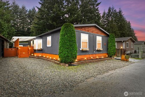 unit-16-7701 Hardeson Rd, Everett, WA, 98203-6250 | Card Image