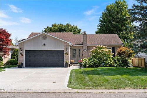 12 Briarlea Cres, Port Dover, ON, N0A1N4 | Card Image