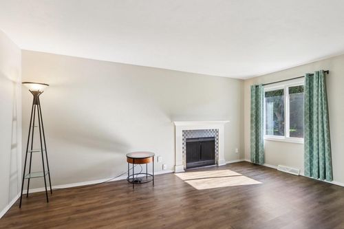 6962 Park Ridge Dr, Madison, WI, 53719-2223 | Card Image