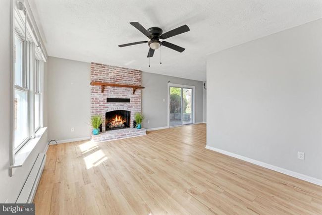 100 S High St, House other with 4 bedrooms, 2 bathrooms and null parking in FUNKSTOWN MD | Image 13