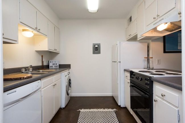 APT-204 - 3914 Avenue D, Condo with 1 bedrooms, 1 bathrooms and 1 parking in Austin TX | Image 5