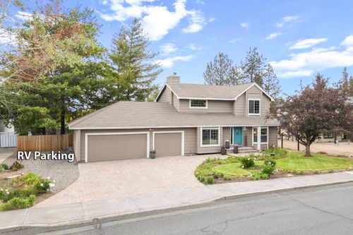 1206 Ne Paula Dr, Bend, OR, 97701-6059 | Card Image
