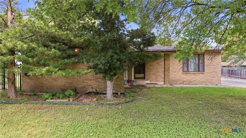 2246 Gruene Rd, New Braunfels, TX, 78130-3413 | Card Image