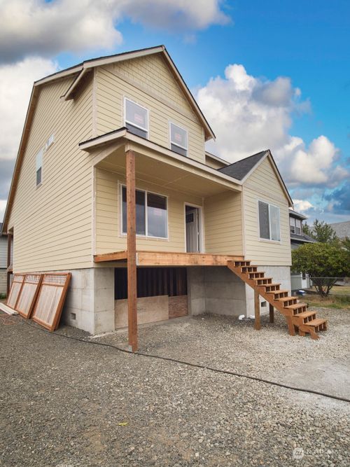 2511 Bay Avenue, Hoquiam, WA, 98550 | Card Image