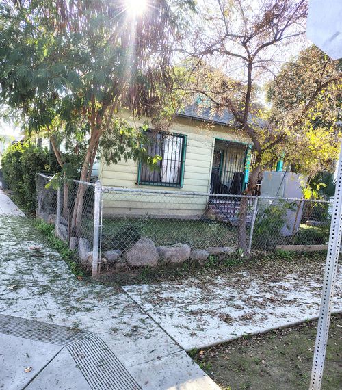 2636 E Washington Ave, Fresno, CA, 93701-2324 | Card Image