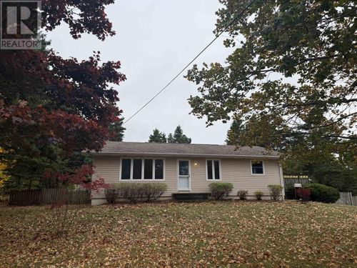 20 Avonlea Dr, Charlottetown, PE, C1C1C7 | Card Image