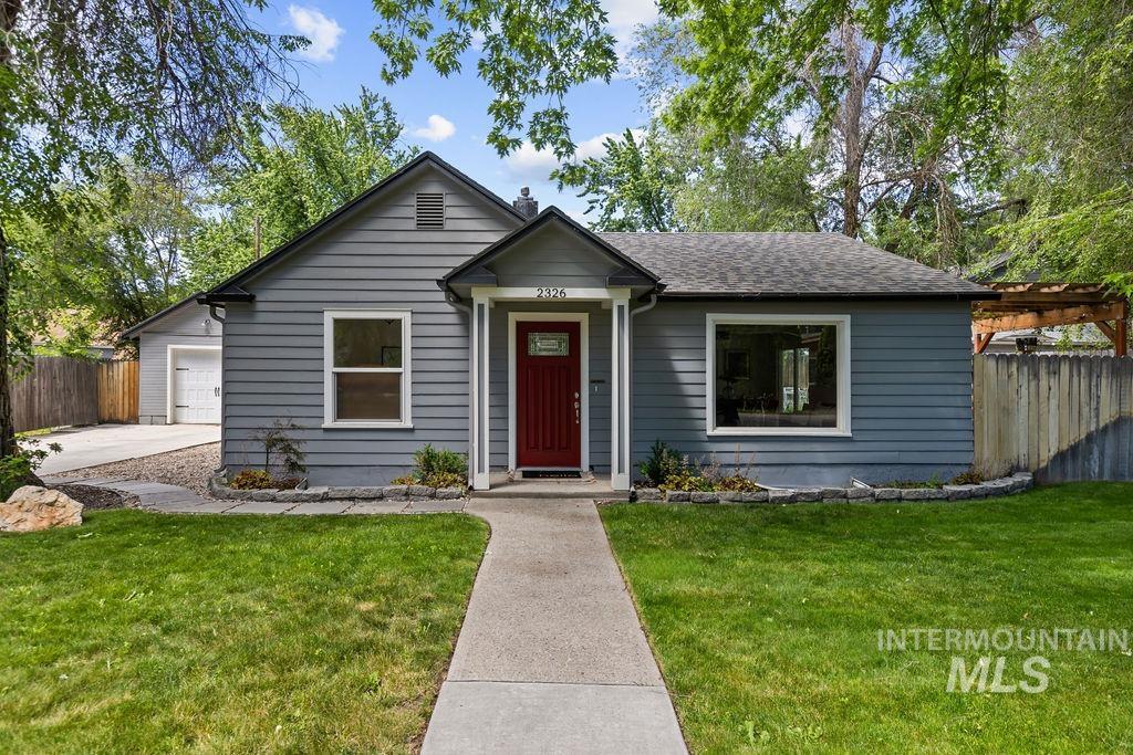 2326 W Compass Dr, For Sale in Boise Zoocasa