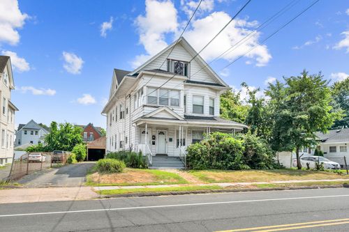 89 Linnmoore St, Hartford, CT, 06114-2249 | Card Image