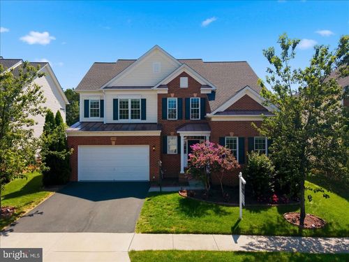 23276 Fallen Hills Dr, BRAMBLETON, VA, 20148-6887 | Card Image