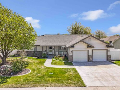 2562 Carriage Way, Twin Falls, ID, 83301-8942 | Card Image
