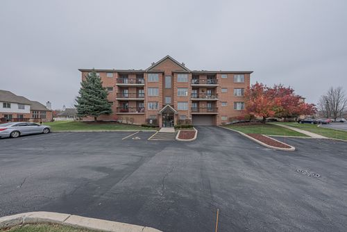 3a-6741 S Pointe Drive, Tinley Park, IL, 60477 | Card Image