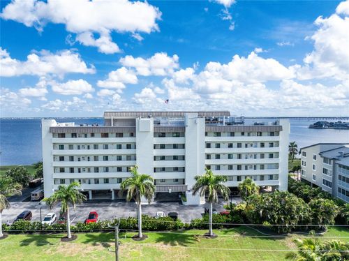 apt-3d-1500 Park Beach Cir, PUNTA GORDA, FL, 33950-5261 | Card Image