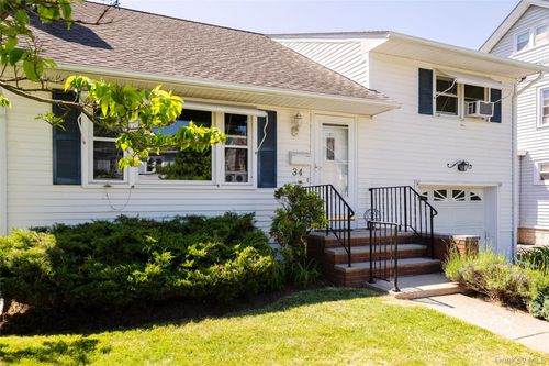 34 Parkwood Blvd, Poughkeepsie, NY, 12603-4114 | Card Image
