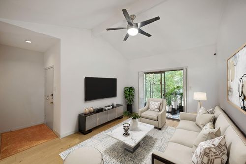 apt-300-11711 Memorial Dr, Houston, TX, 77024-7228 | Card Image