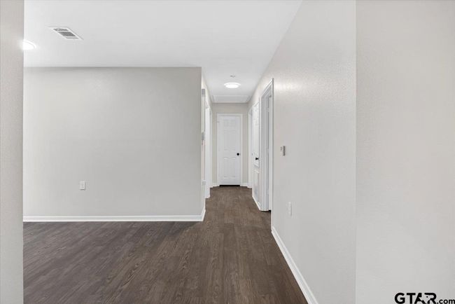 804 S Athena St, House other with 2 bedrooms, 1 bathrooms and null parking in Troup TX | Image 14